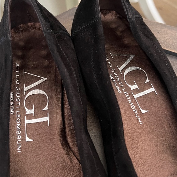 🛑 1 hour sale. AGL, size 9.5, Black Flats with Silver Sparkle Accents - Picture 8 of 10